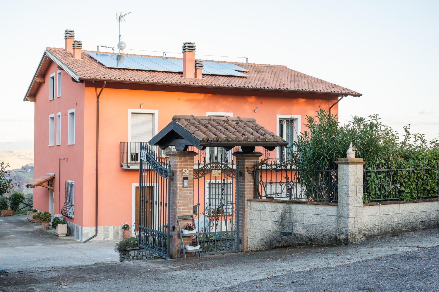 La Casa Di Sofia Apartment Poggio Aquilone Luaran gambar
